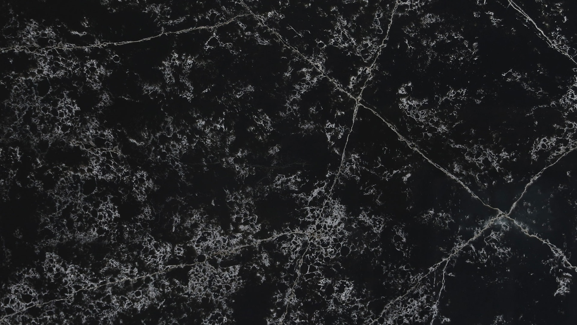 Classic Quartz Roma Black Worktop