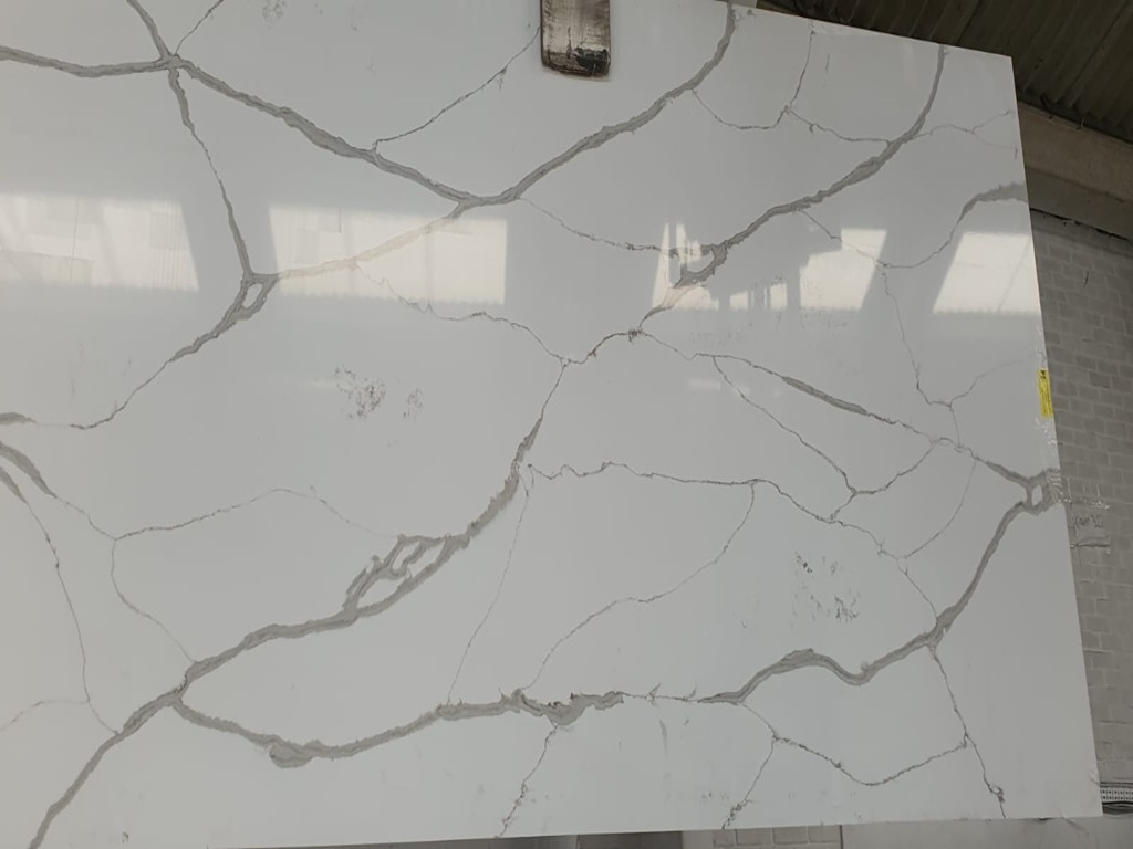Calacatta Lusso Classic Quartz video thumbnail — soft white base with bold grey veining
