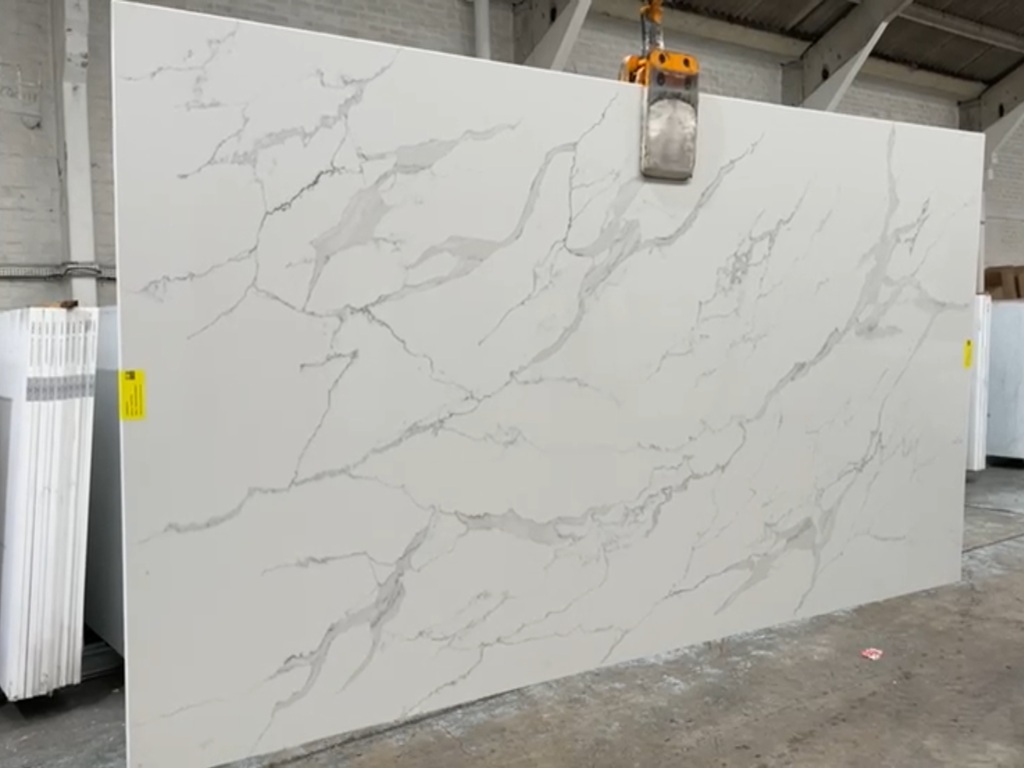 Dior Classic Quartz worktop slab video thumbnail showing colour and texture