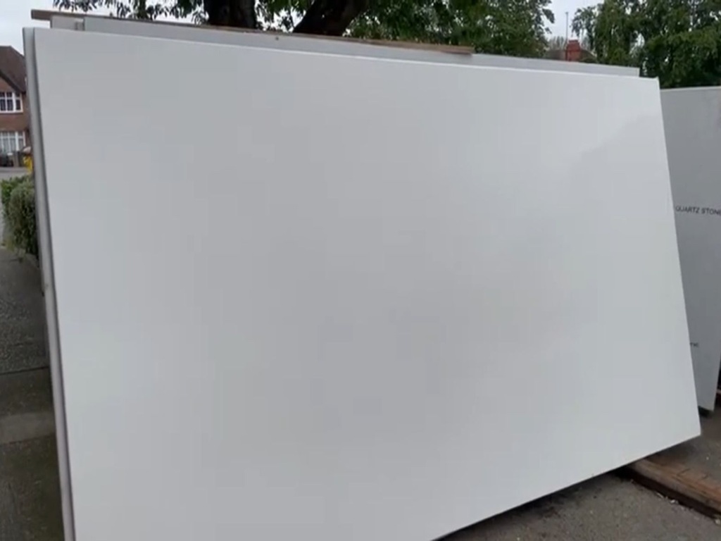 Silver Wave P Classic Quartz worktop slab video thumbnail showing colour and texture