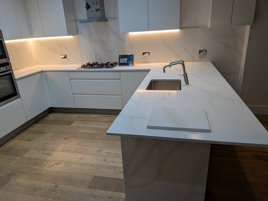 Calacatta Oro Quartz Noble Stone Kitchen Worktop video thumbnail showing colour and texture