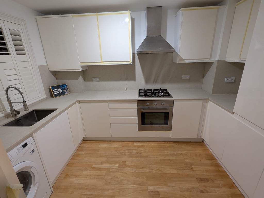 Luna Beige Quartz Noble Stone worktop Installed in Kitchen video thumbnail showing colour and texture